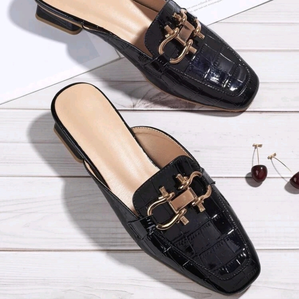 Black flat mules